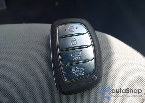 2022 Hyundai Ioniq Hybrid Se z USA, uszkodzony, nr VIN KMHC75LC1NU282432